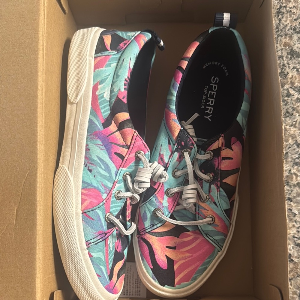 Sperry Pink and Blue Sneakers Vibrant Canvas Design